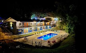 Wanderoo Lodge Eureka Springs Ar